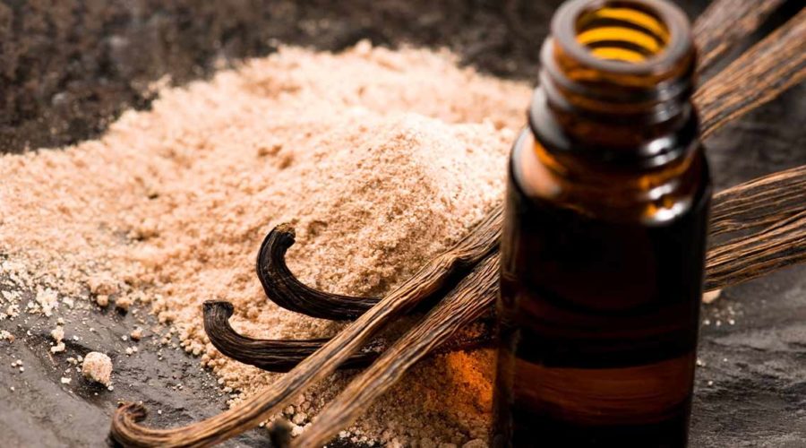 Vanilla Oil – Health Benefits, Uses & Side Effects