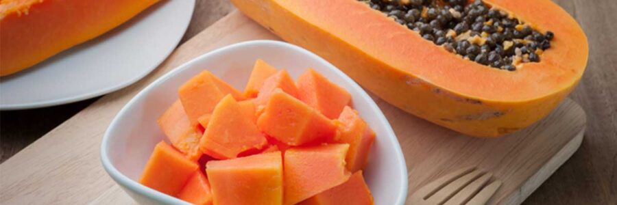 Hawaii's Battle with Genetically Modified Papayas: Striving for Balance with Nature