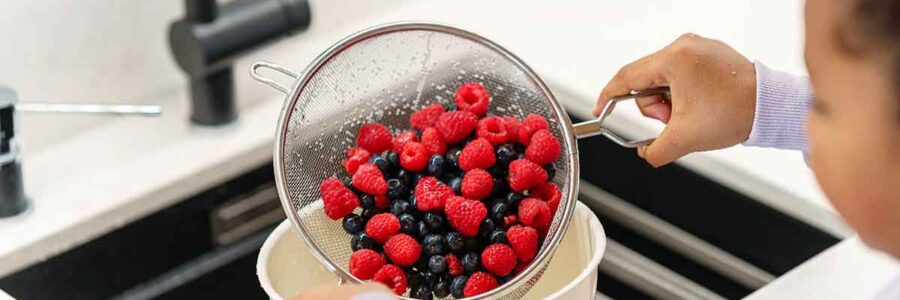 How to Store Berries Without Plastic or Chemicals