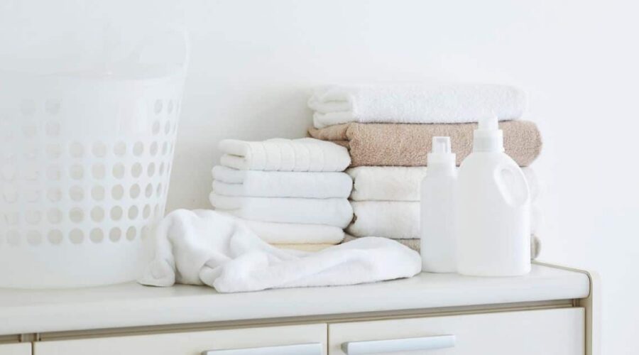 Chlorine Bleach in Modern Laundry
