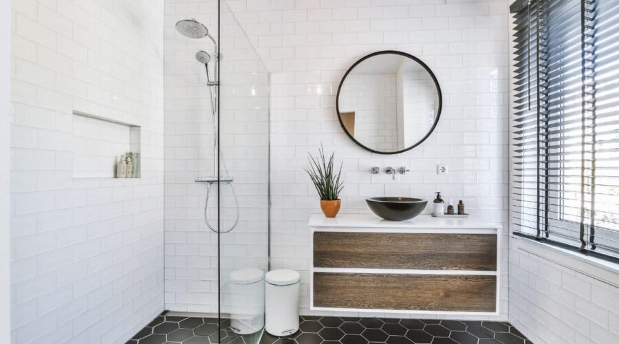 4 Bathroom Products to Rethink for a Low-Tox Life